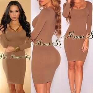 Mocha Round Neck Seamless 3/4 Sleeves Dress